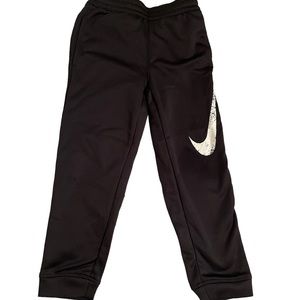 Boys Nike size 5 dri fit fleece sweat pants